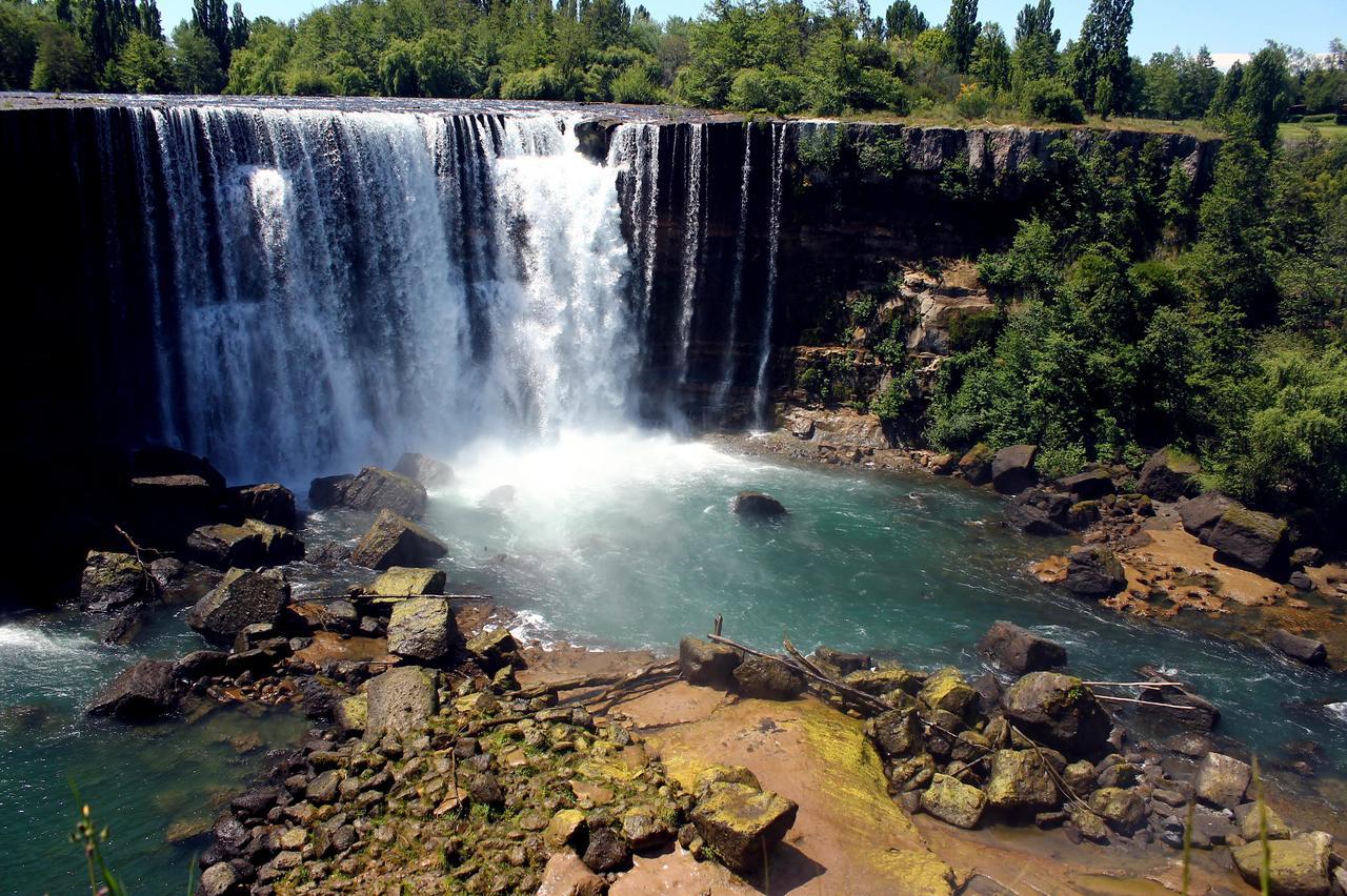 Camping & Hospedaje Rio Laja El Manzano  المظهر الخارجي الصورة